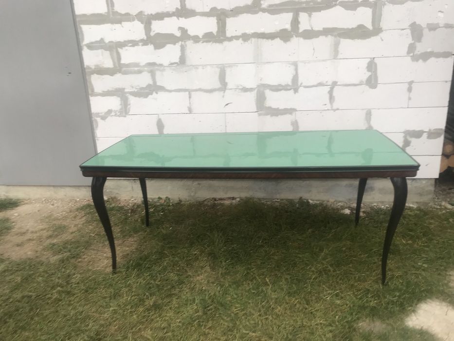 Стіл. Привезений з Італії. Розміри 1,90довжина,ширина 99,висота80.