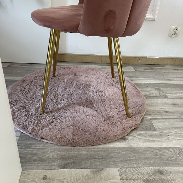 Dywan dywanik glamour puszek