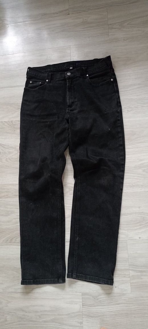 Czarne jeansy marki Multiblue rozmiar 34/30