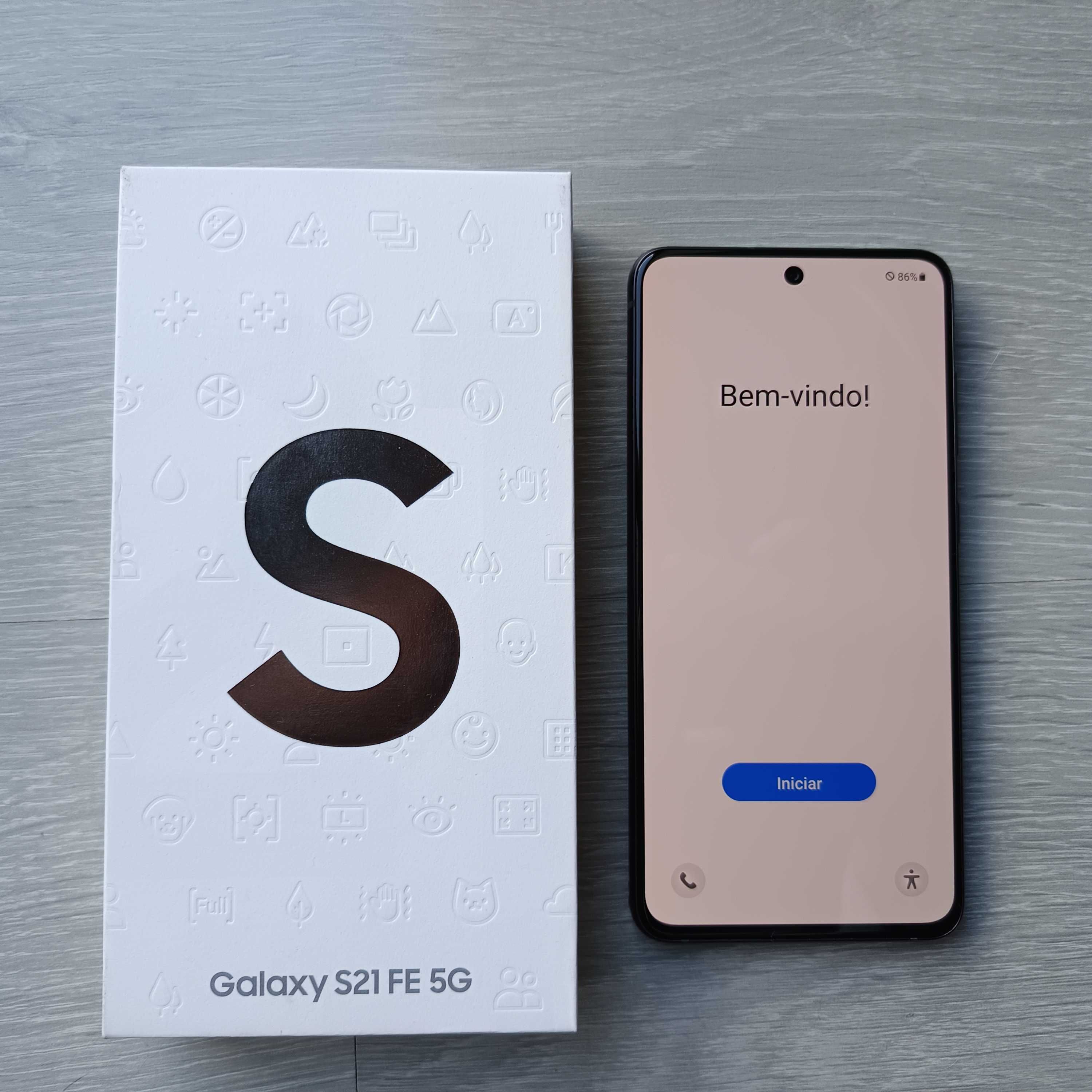 Smartphone Samsung Galaxy S21 FE 5G - 6Gb RAM / 128Gb (Igual a Novo)