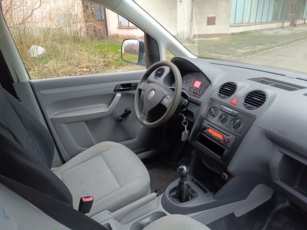 Volkswagen Caddy 1.9 105 km zadbany po serwisie