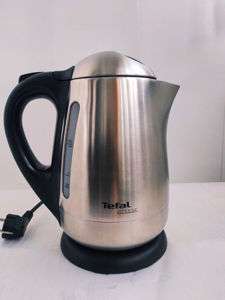 Електрочайник Tefal - BI7625. Нерж. 1,7 L
