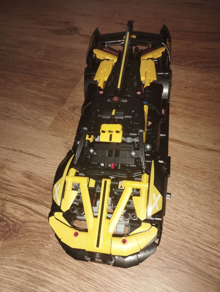 LEGO technic Bolid + ratrak