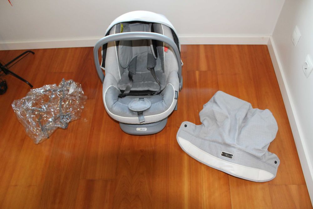 Carrinho e cadeira Bébécar