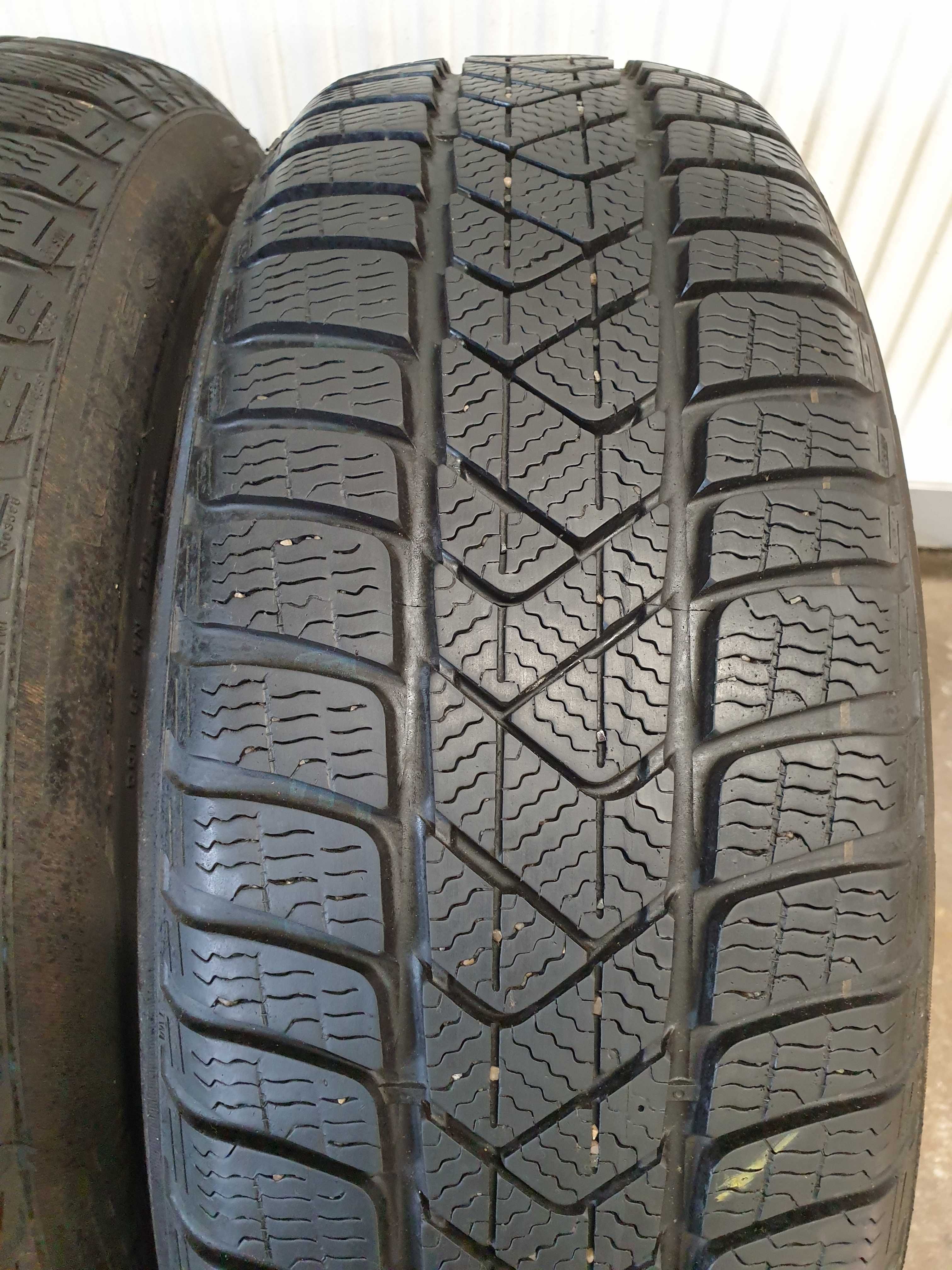 205/60 R17 2 sztuki Pirelli