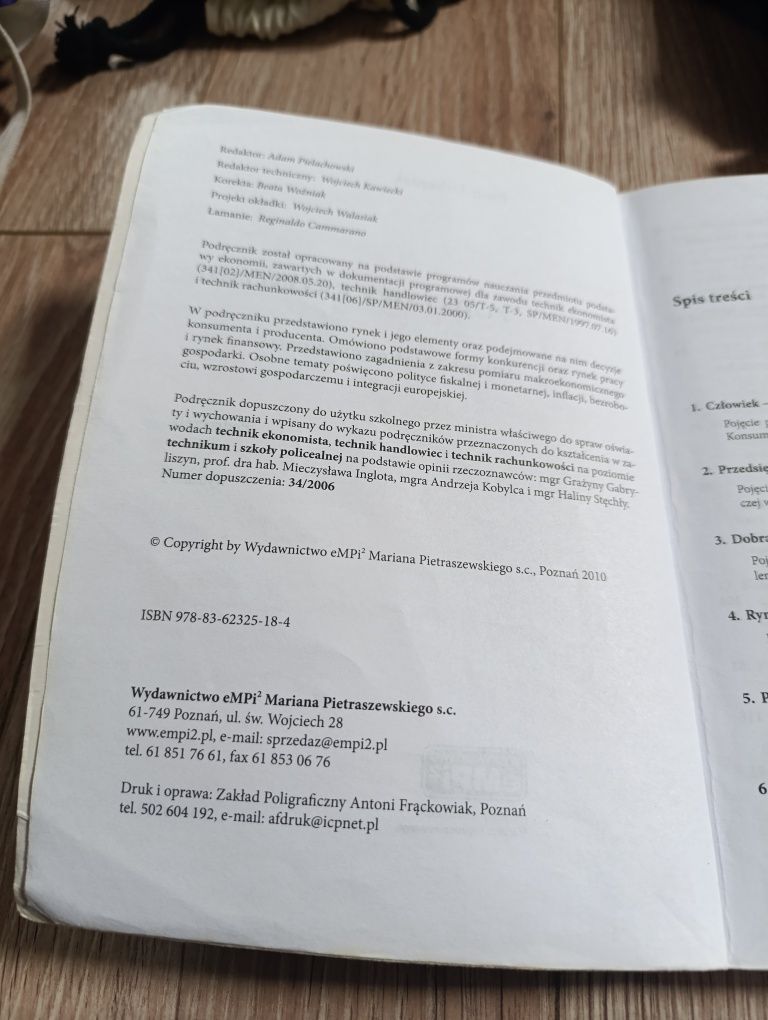 Podstawy ekonomii, mikro i makroekonomia