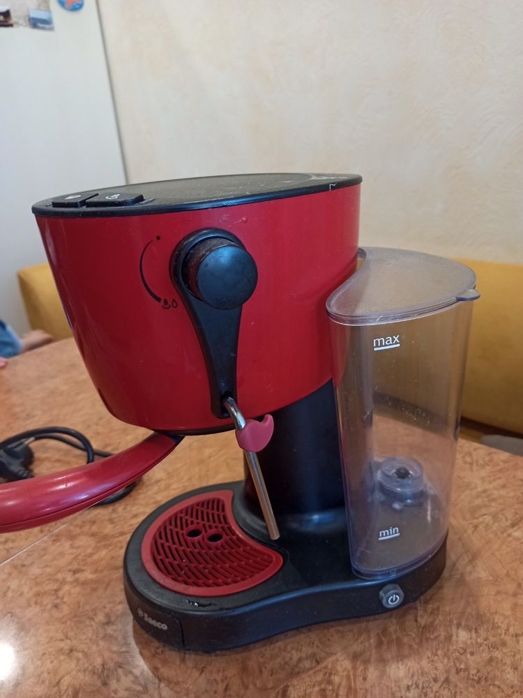 Кавоварка LAVAZZA amodo MIO