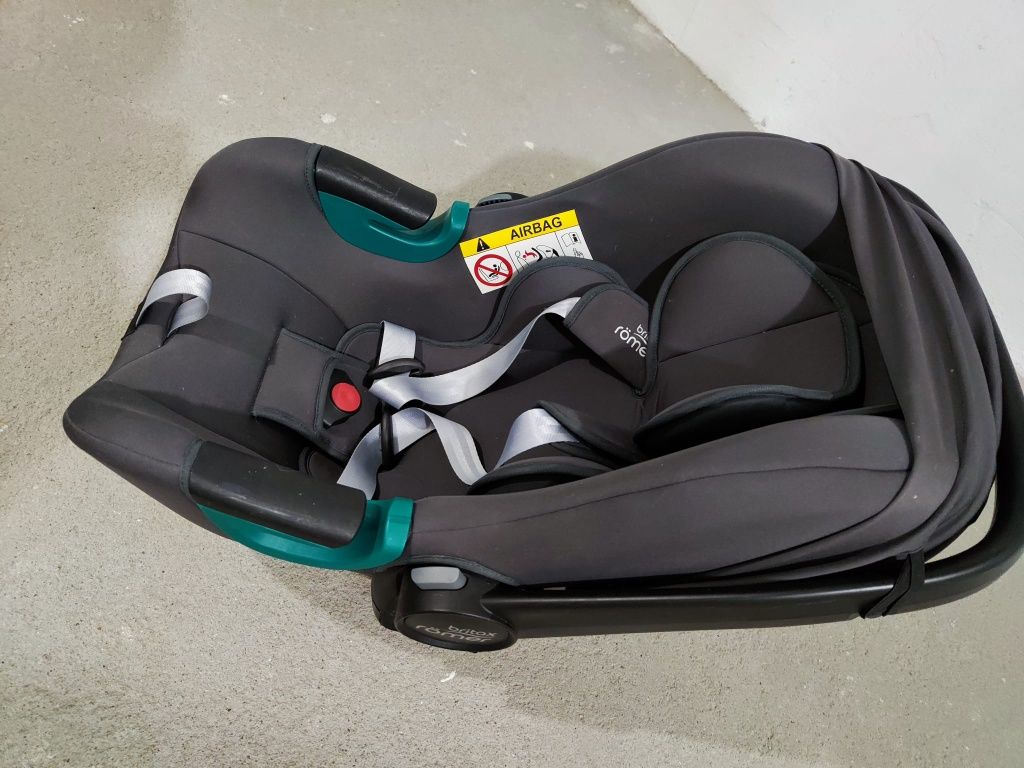 Fotelik Britax Romer baby safe iSense 0-13kg i baza flex iSense