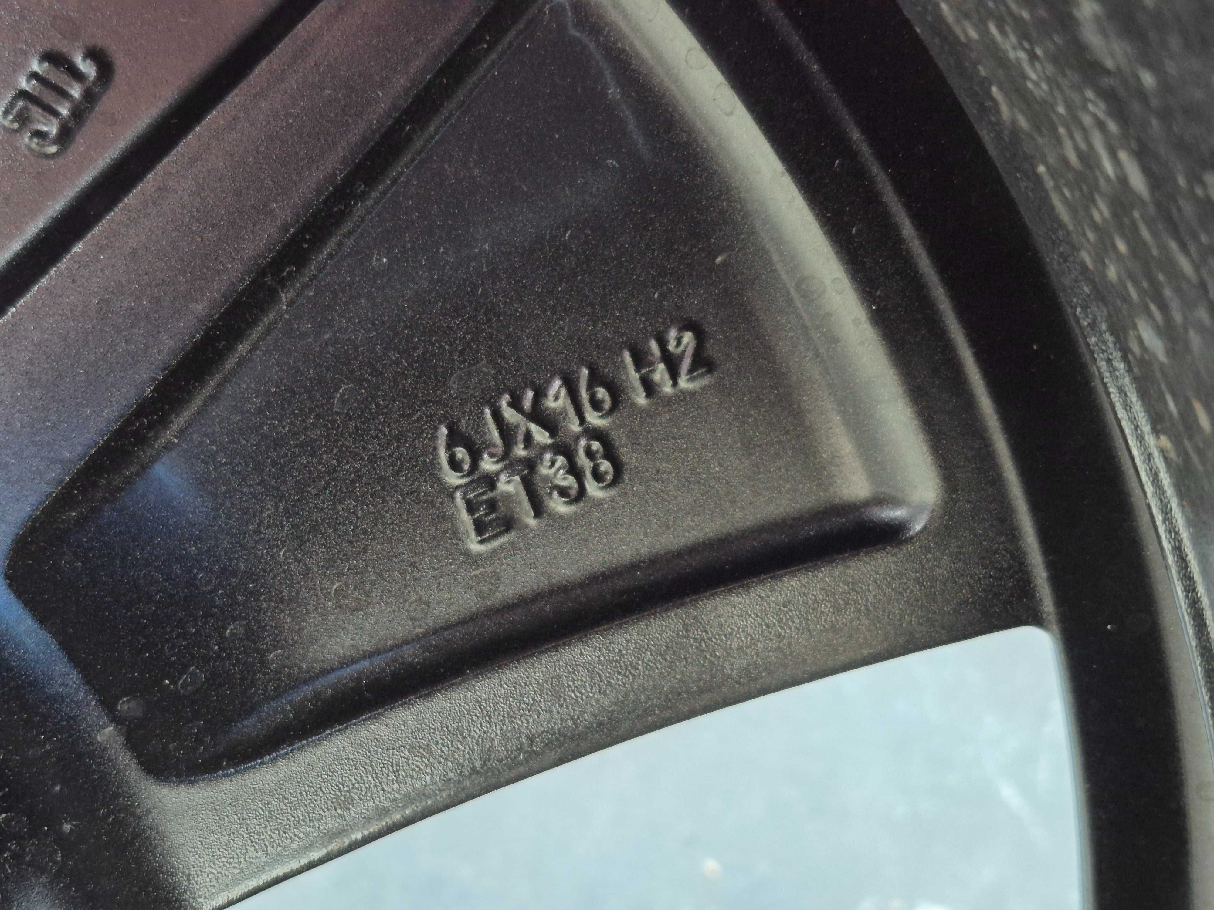 Skoda Kamiq 19- Felga aluminiowa 6.0" x 16" 5x100 ET38 oryginalna