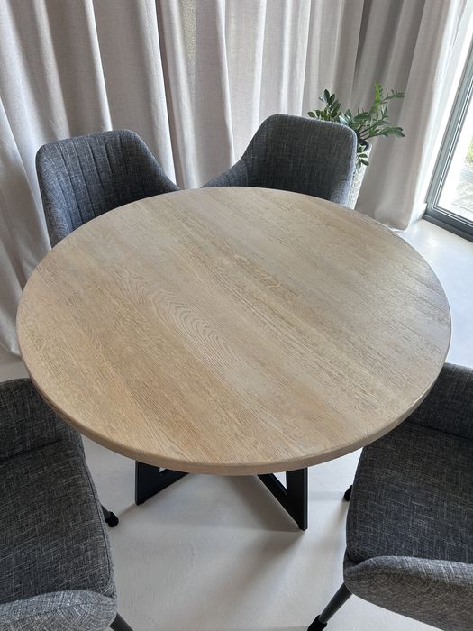 stół dębowy z krzesłami zestaw