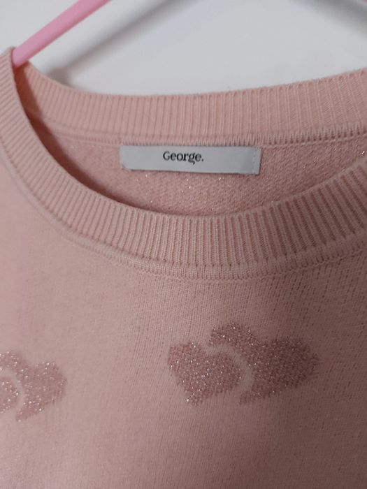 Różowy sweterek w serduszka ze srebrną nitką r.M/L Walentynki