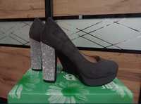 Жіночі замшеві туфлі 38 розміру
