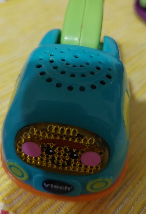 Toot-toot autka interaktywne firmy v-tech