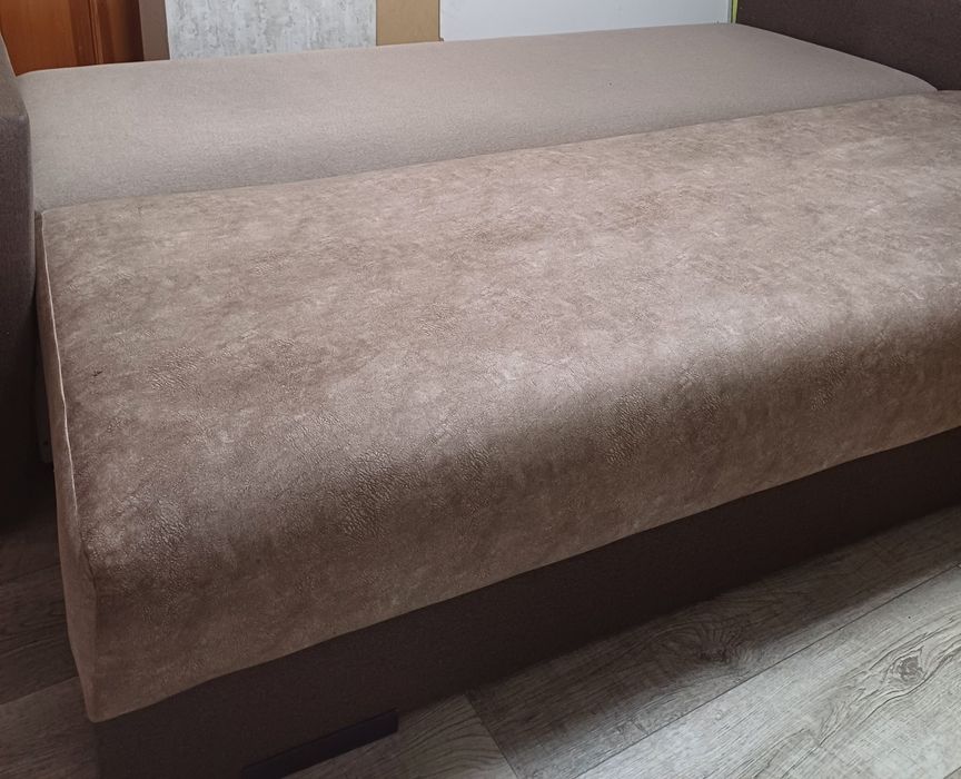 Продам диван еврокнижку.