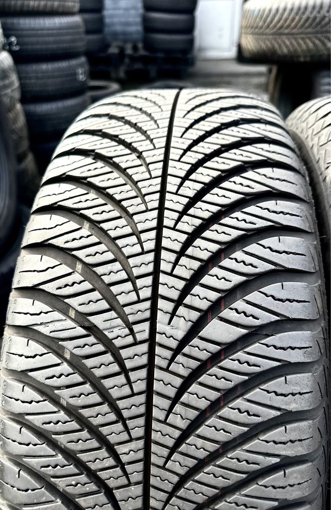 215/60/16 Goodyear Vector 4Season | 99%остаток | всесезонные шины