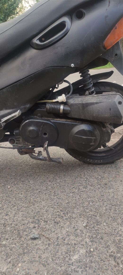 Продам скутер Viper zipr3i