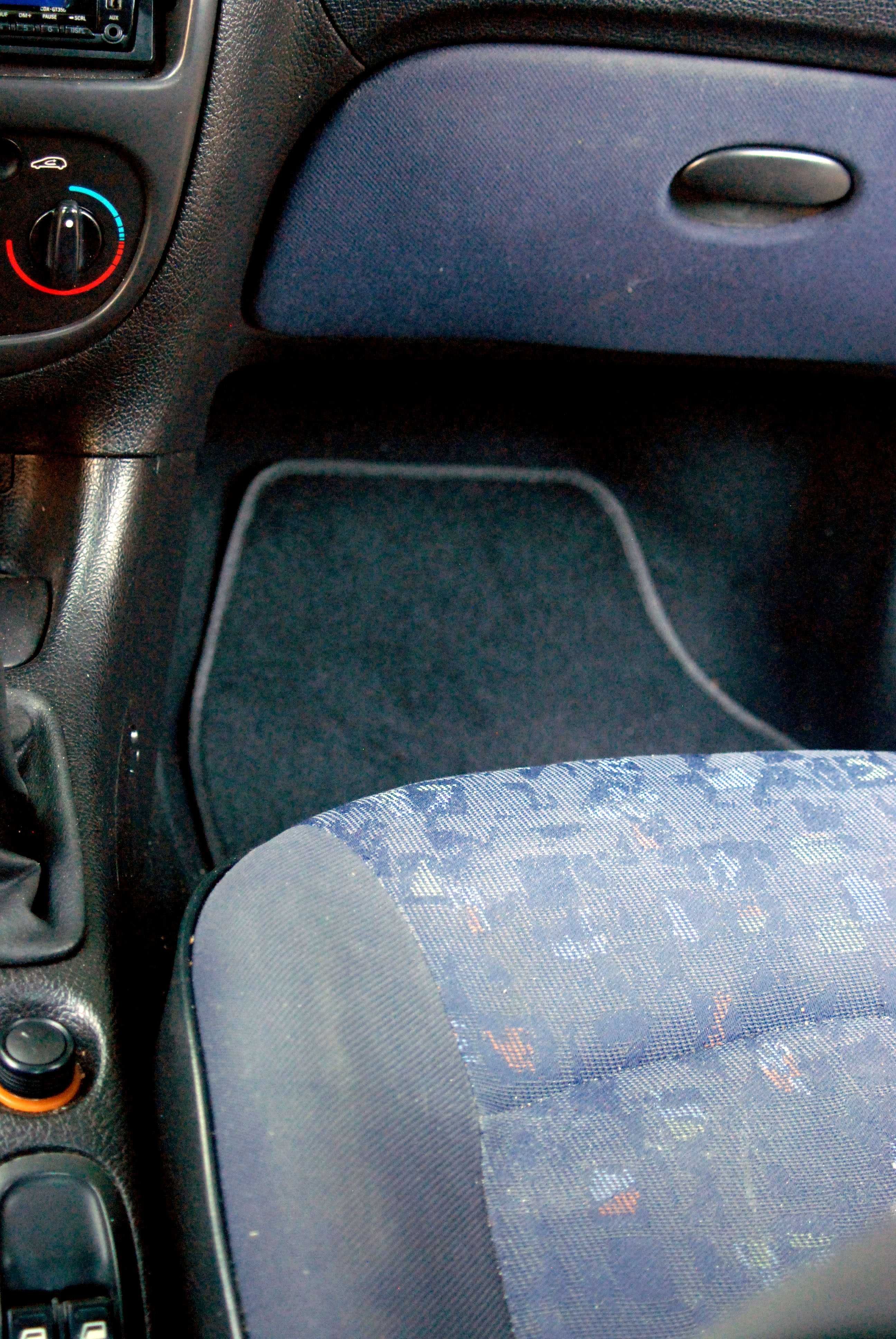Peugeout 206 1,1 especial