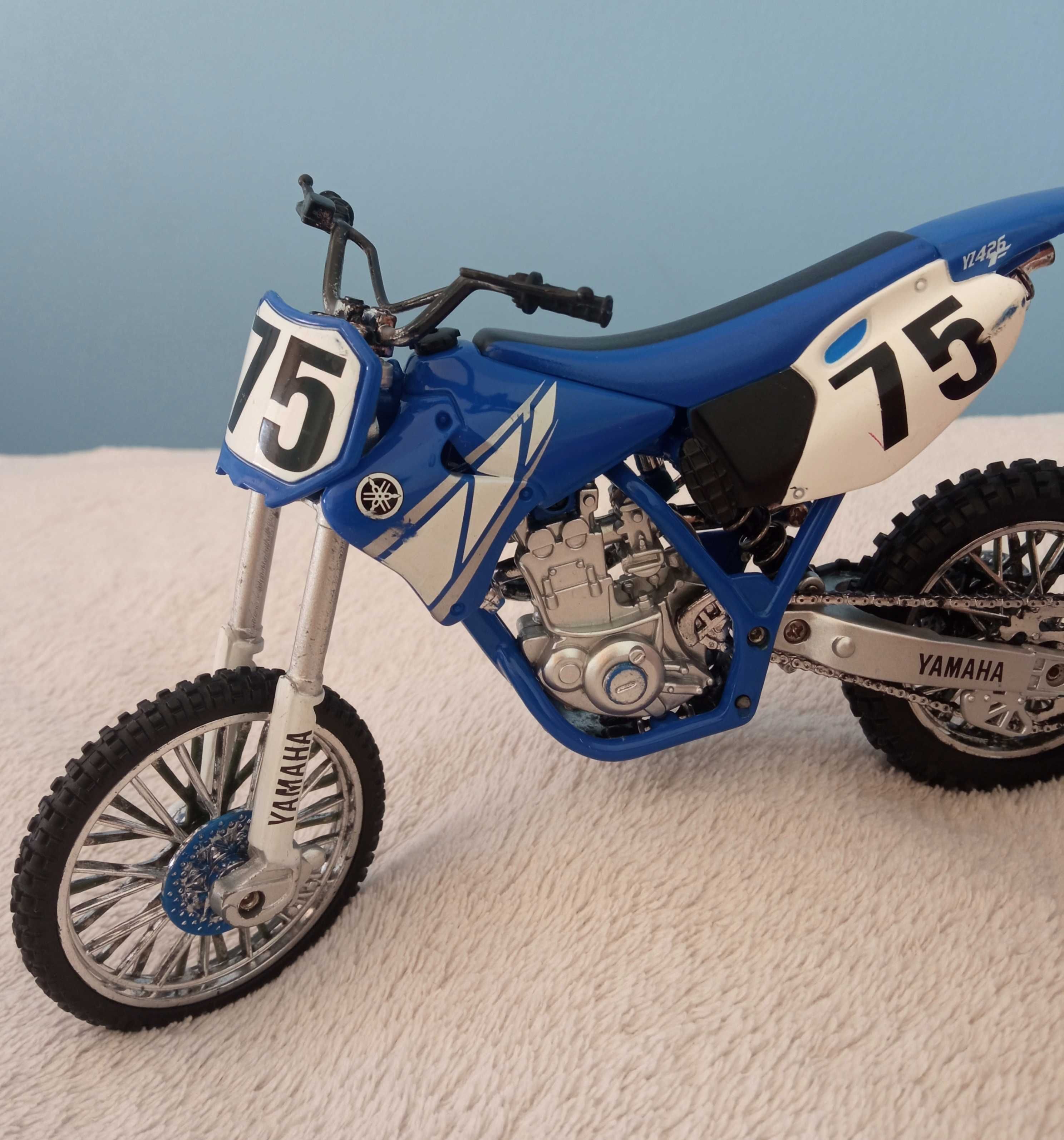 Brinquedo Mota Yamaha YZ426 Limited Edition Nº75