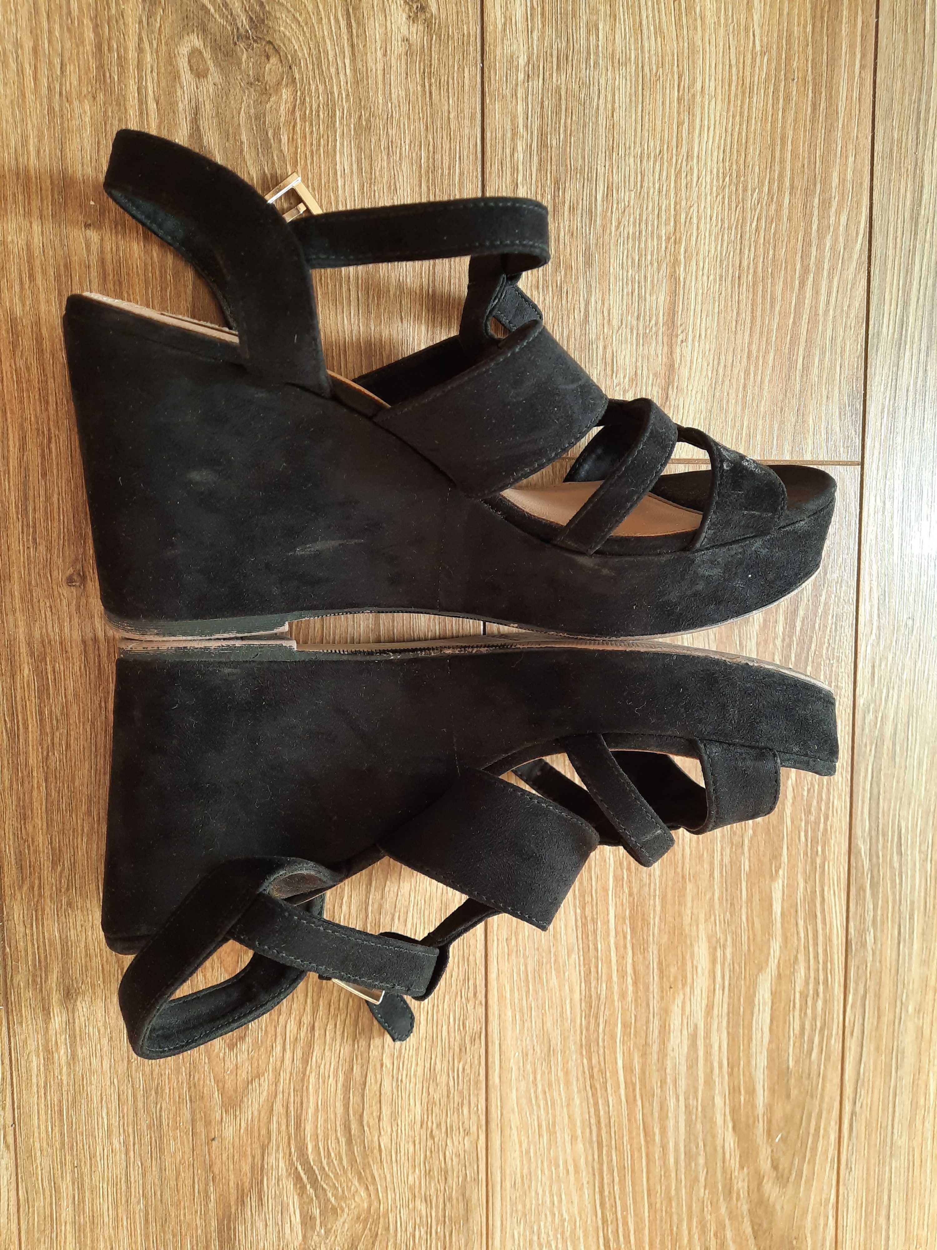 Buty na koturnie Bershka rozmiar 37