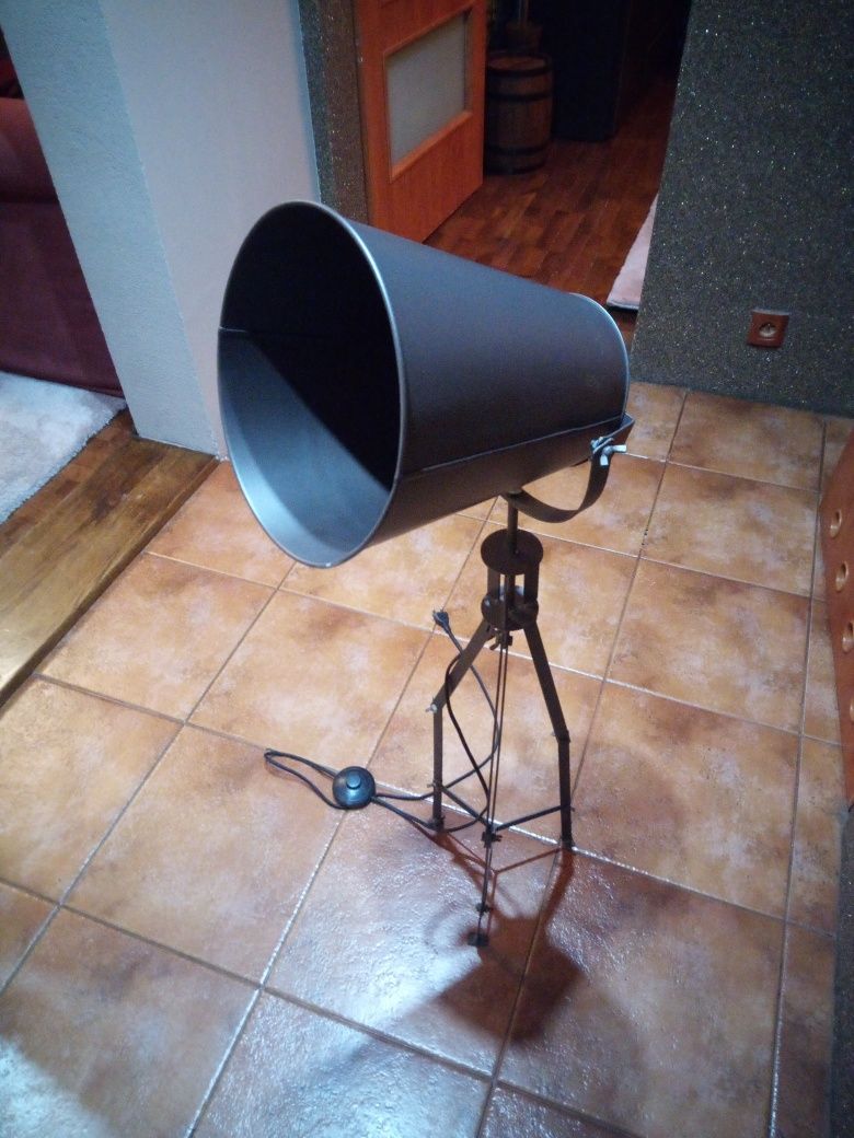 Lampa stojąca loft tuba regulowana