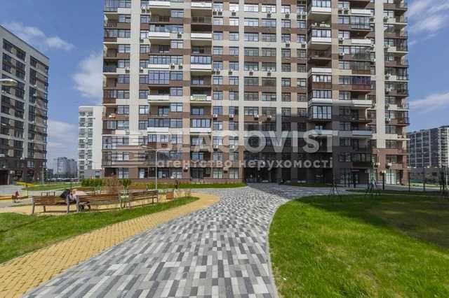 Продаж 2к ЖК Варшавський Мікрорайон Ретровіль частковий ремонт безготі