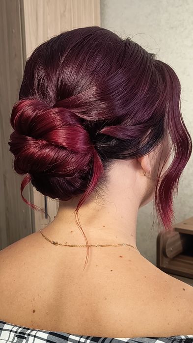 Зачіска, укладка, локони, плетіння, макіяж