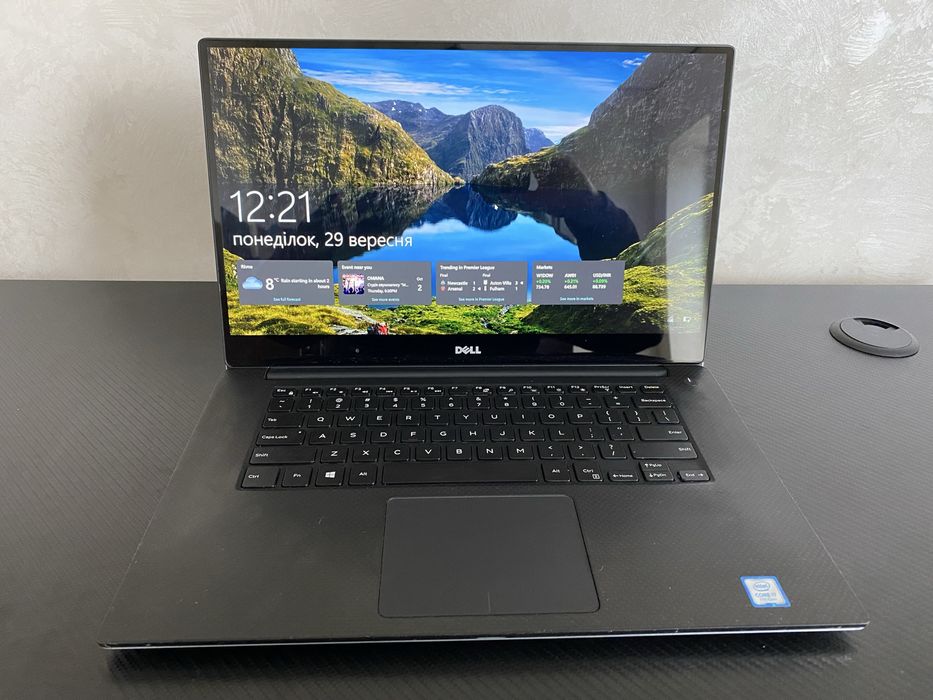 Ноутбук Dell Precision 5520 4k touch I7 - 7820HQ 2.9GHz