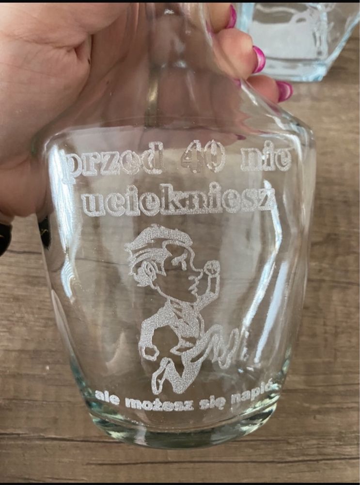 Karafka + 6 szklanek
