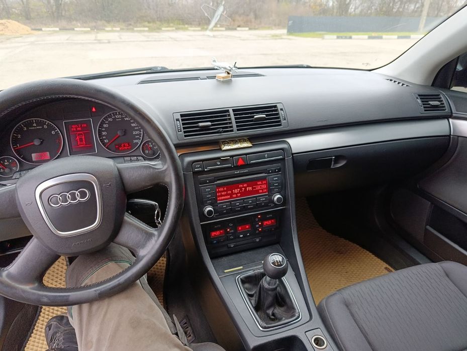 Продам Ауді А4 Б7