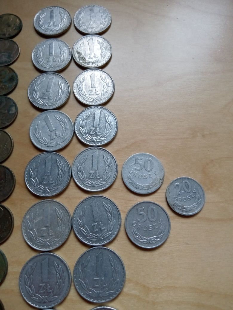 Sprzedam 91 monet z czasów PRL