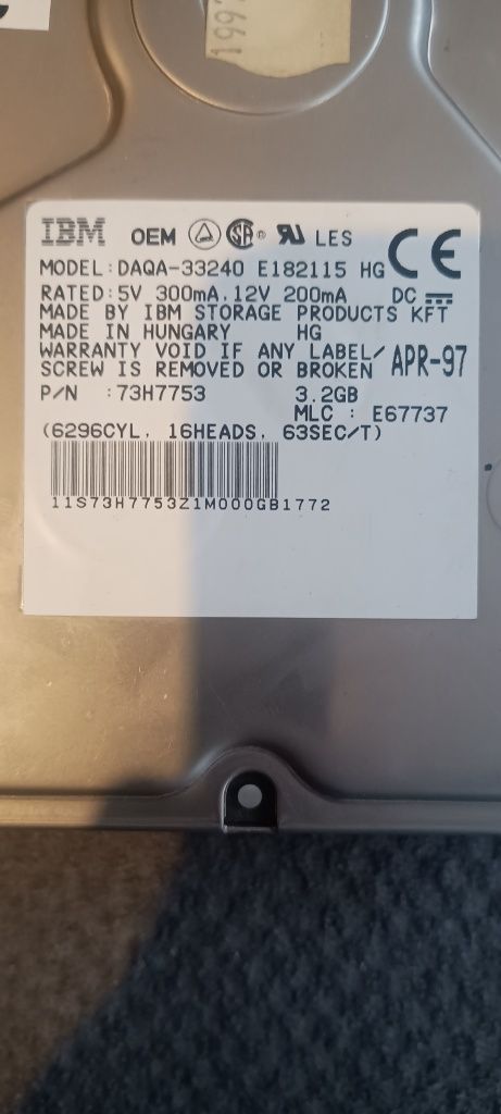 Dysk twardy IBM 3.2 GB