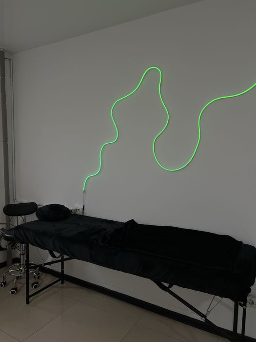 Продаж кушетки набором