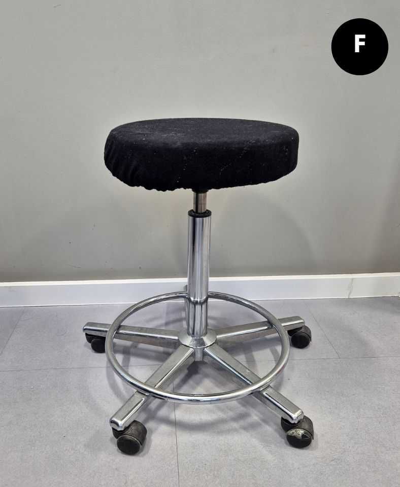 Taboret obrotowy z pokrowcem
