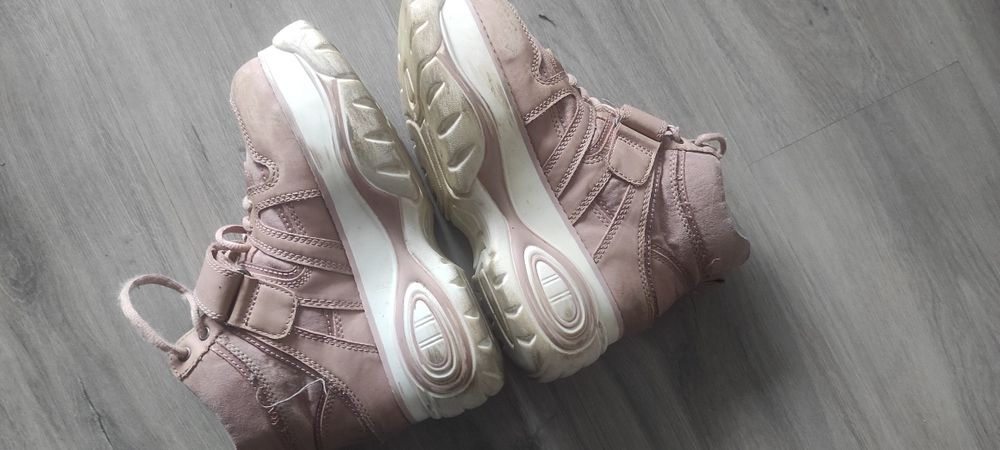 Super buty na platformie r.37-37.5.5