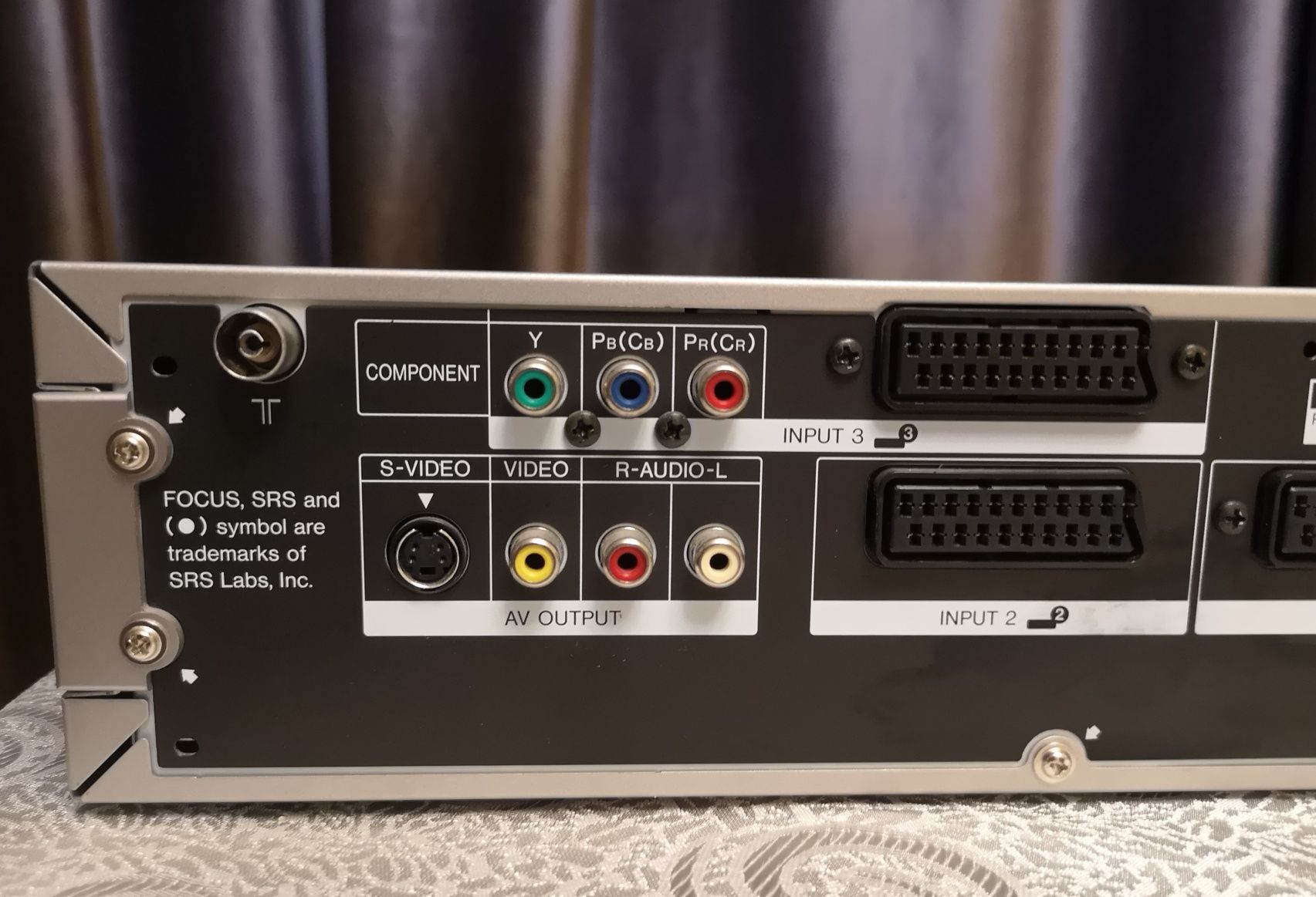 ТВ Рессивер Sharp LC-30HV4E
TV media ресивер с тюнером и av-интерфейса