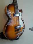 Höfner bass niemiecka gitara basowa hollow body bardzo lekka
