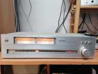 Tuner Hitachi FT-4000  AM/FM Stereo Tuner (1979-80)
