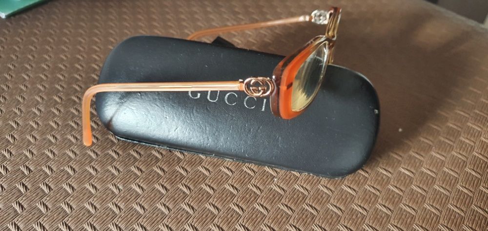 Óculos marca GUCCI autênticos