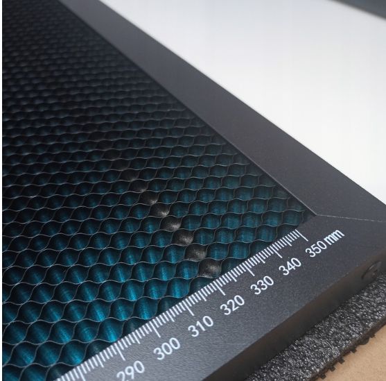 creatorally panel o strukturze plastra miodu