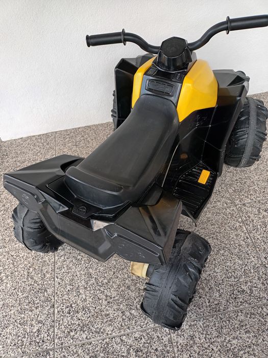 Moto quatro elétrica 12V FEBER