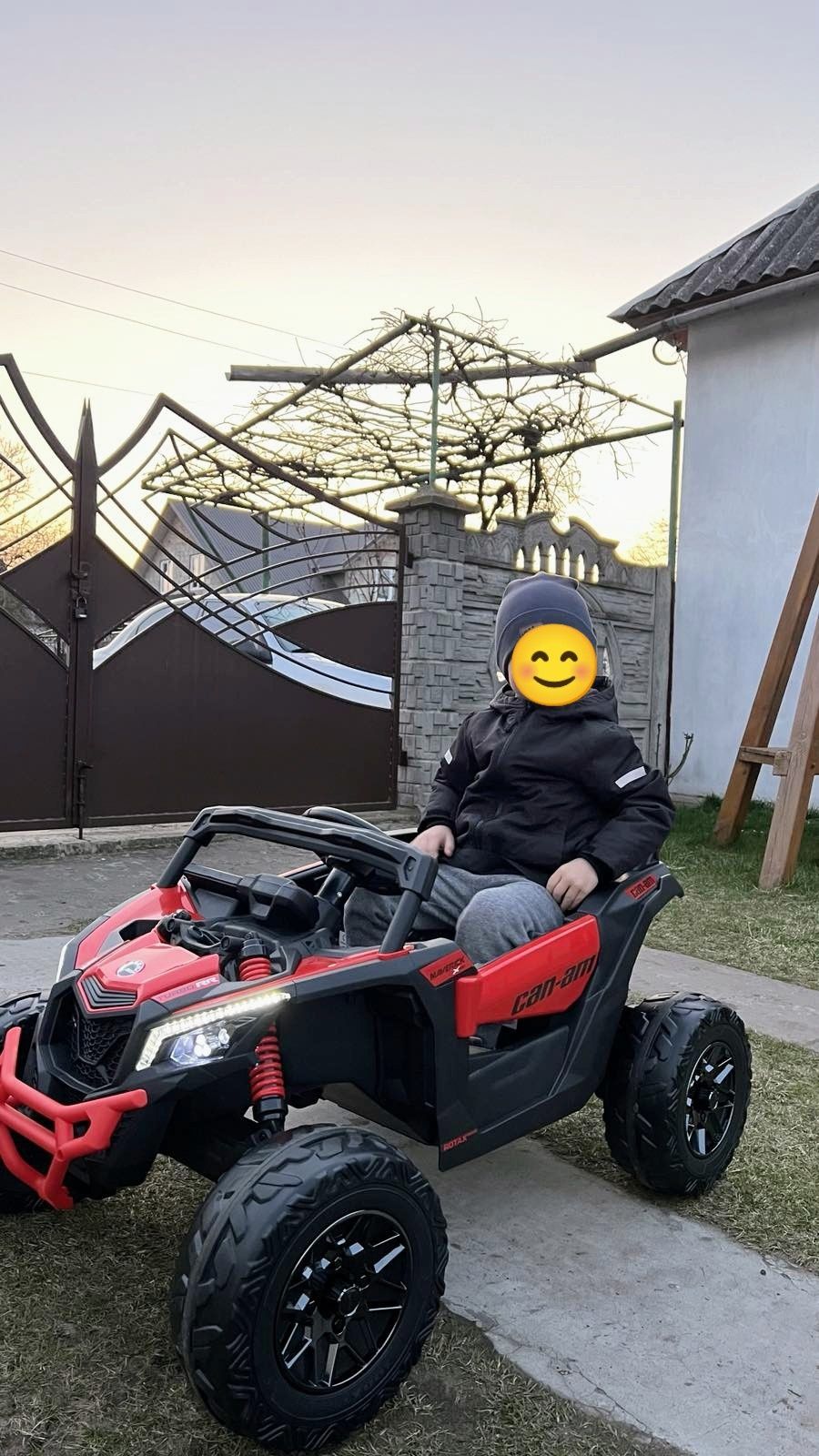Автомобіль на акумуляторі BUGGY CAN AM MAVERICK TURBO RR 4 Двигуни