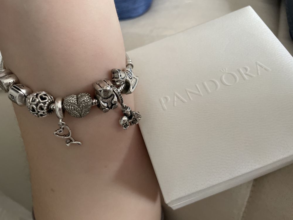 Pulseira da Pandora com 7 contas (vende-se separado também)