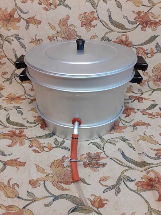 Sokownik aluminiowy 2,6 litrowy z PRL