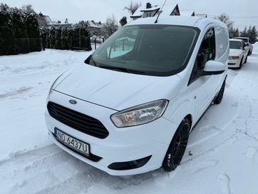 Ford Transit Courier Vat-1, Bogate wyposażenie