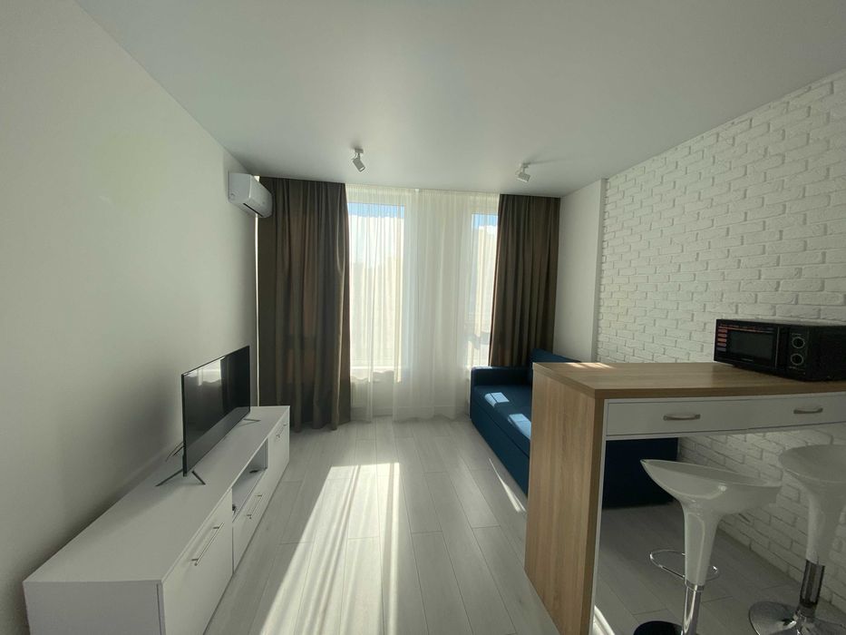 Продаж квартири 21 м2 в ЖК Комфорт Таун, просп. Соборності, 17