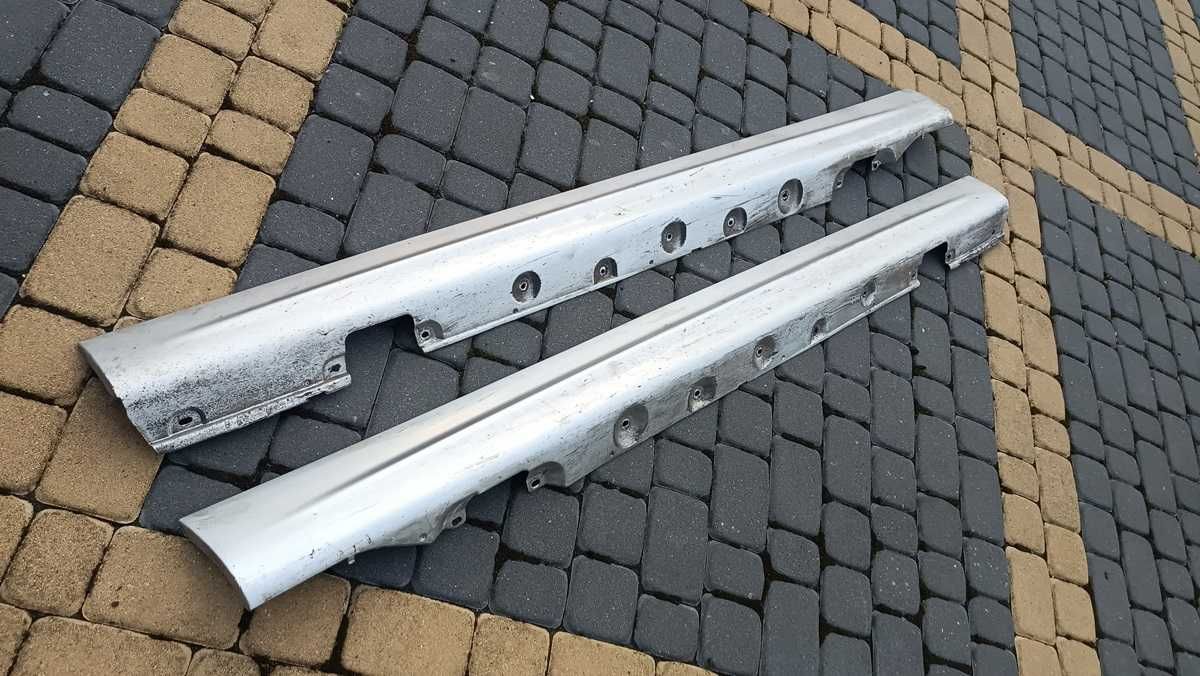 Nakładki na Progi BMW E46 Sedan Kombi kolor Titan-silber