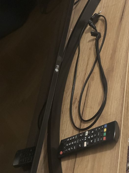 LG 43UK6400PLF 43 cali w vardzo dobrym stanie