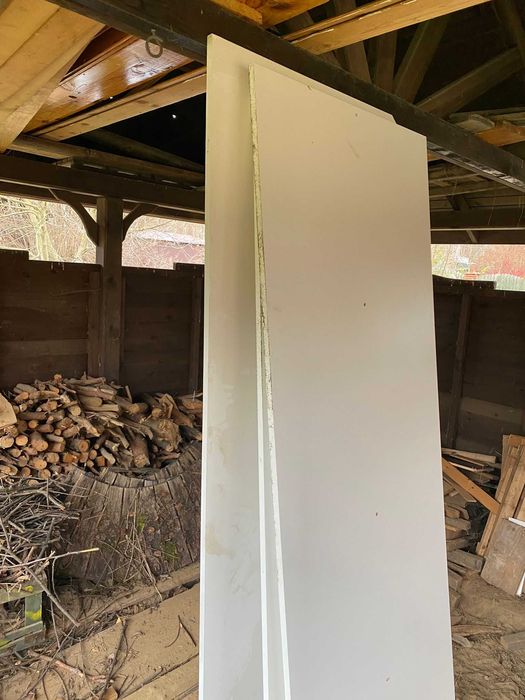 płyta meblowa biała, 210x77, 210x32, razem 4.5mkw w 4 kawałkach
