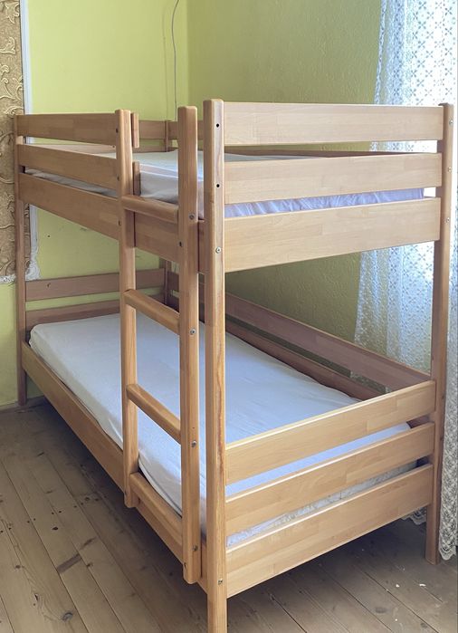 Продам ліжко двоярусне