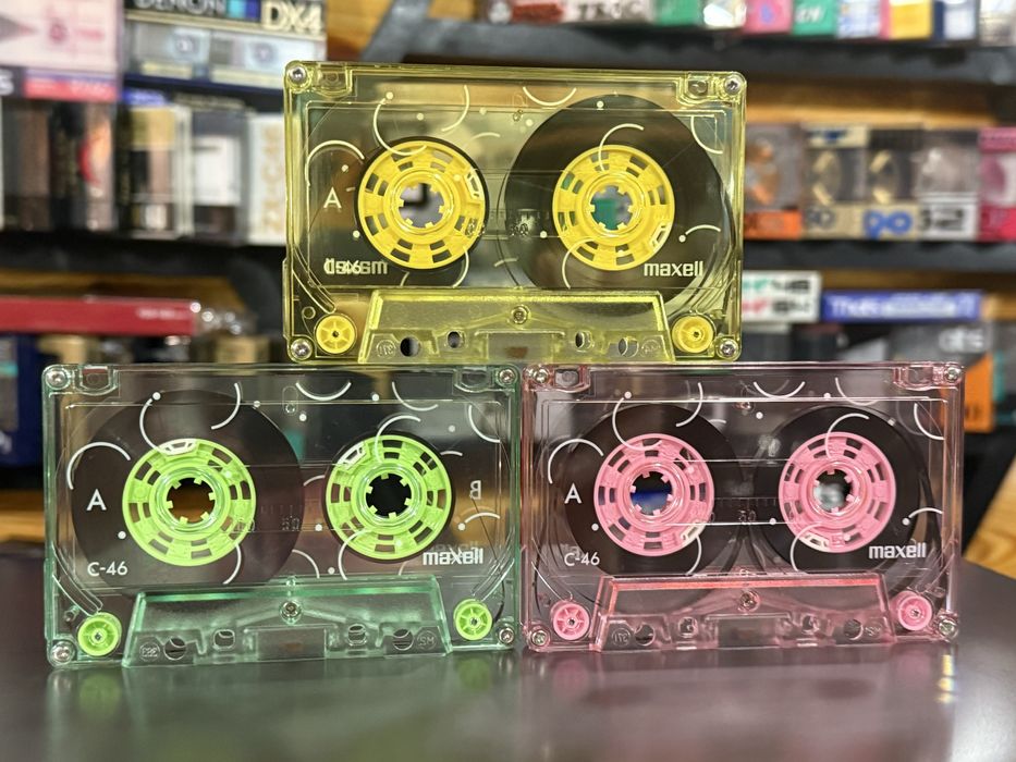 Продам аудио кассеты Maxell FRILL
